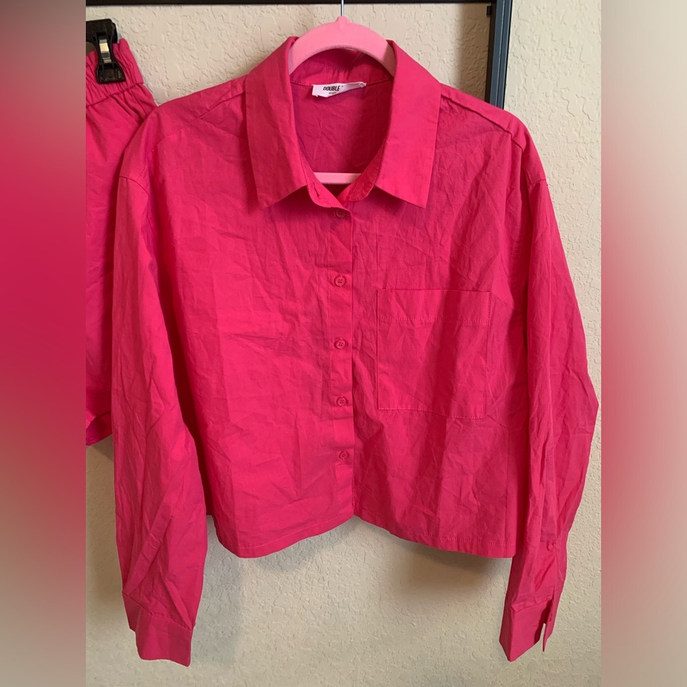 NWOT- Hot Pink Matching Shirt and Shorts Set - Picture 5 of 11